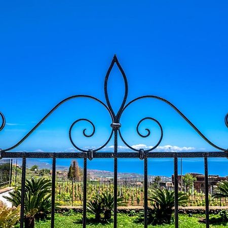Вилла Casa Zu' Saru Джарре Экстерьер фото